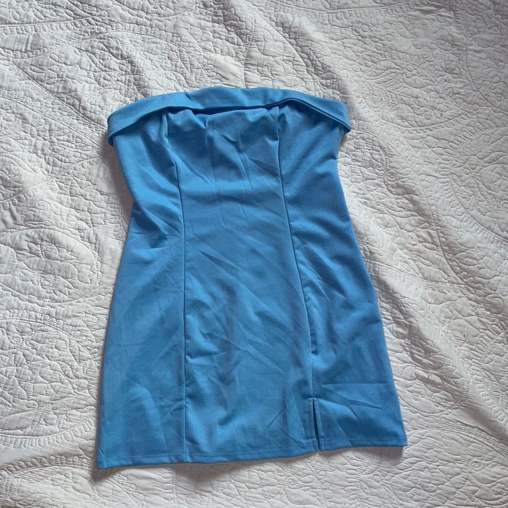 Kendall & Kylie baby blue strapless mini dress